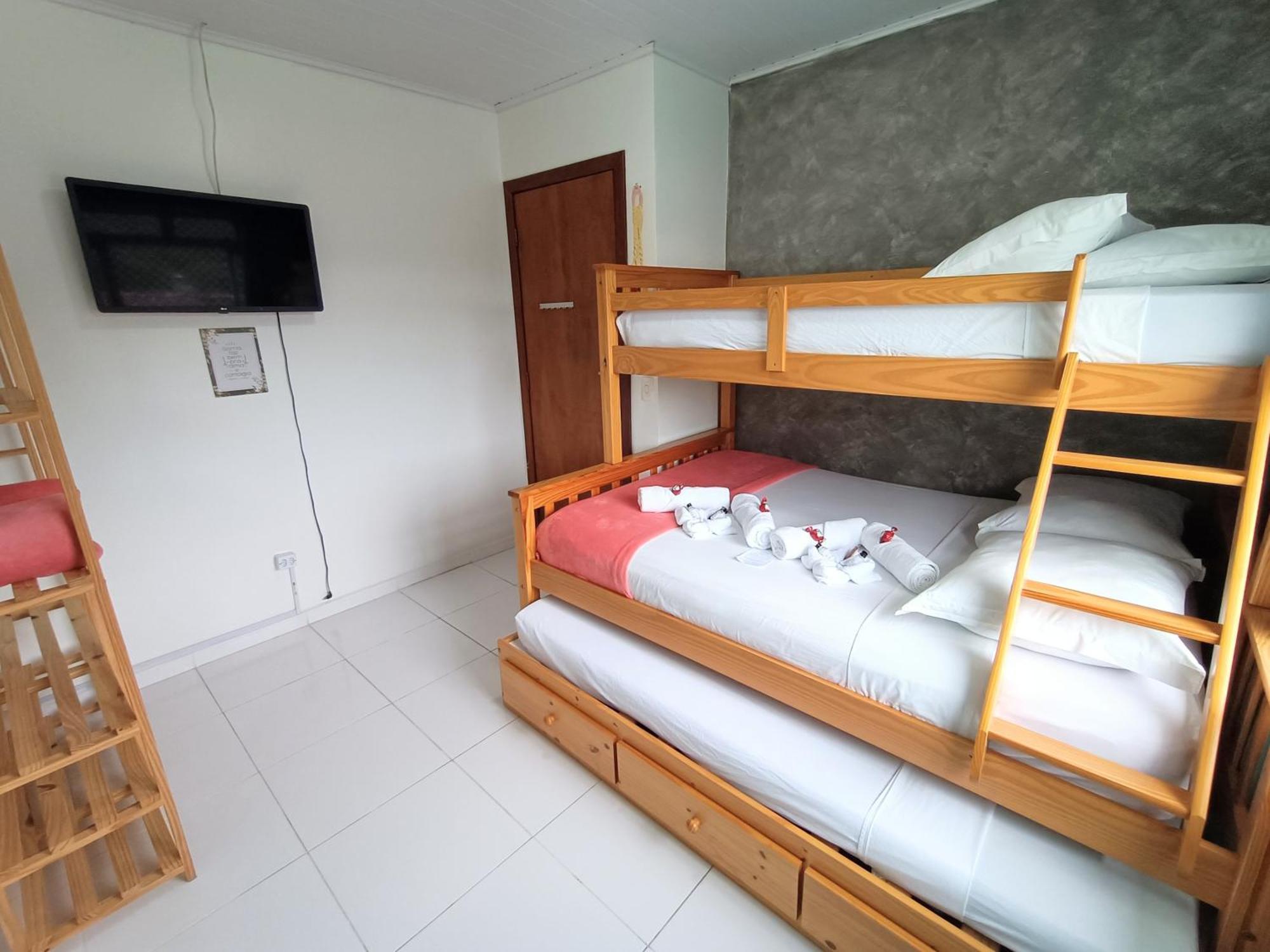 Hostel Casa Da Vo Rosa Governador Celso Ramos Zewnętrze zdjęcie