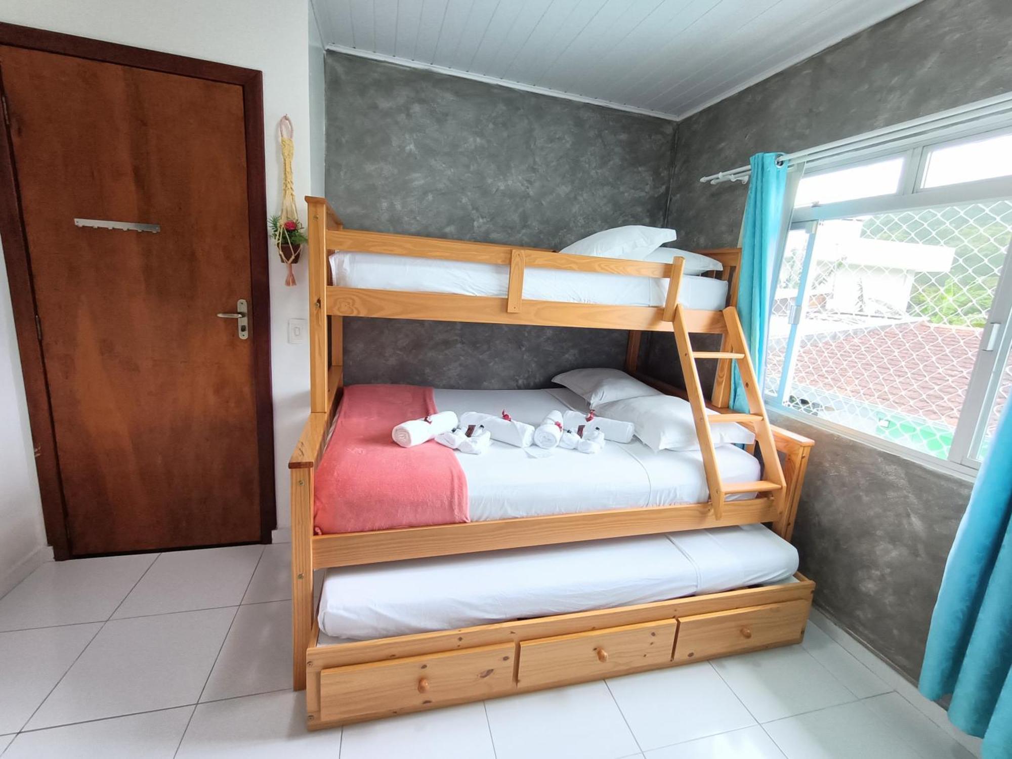 Hostel Casa Da Vo Rosa Governador Celso Ramos Zewnętrze zdjęcie